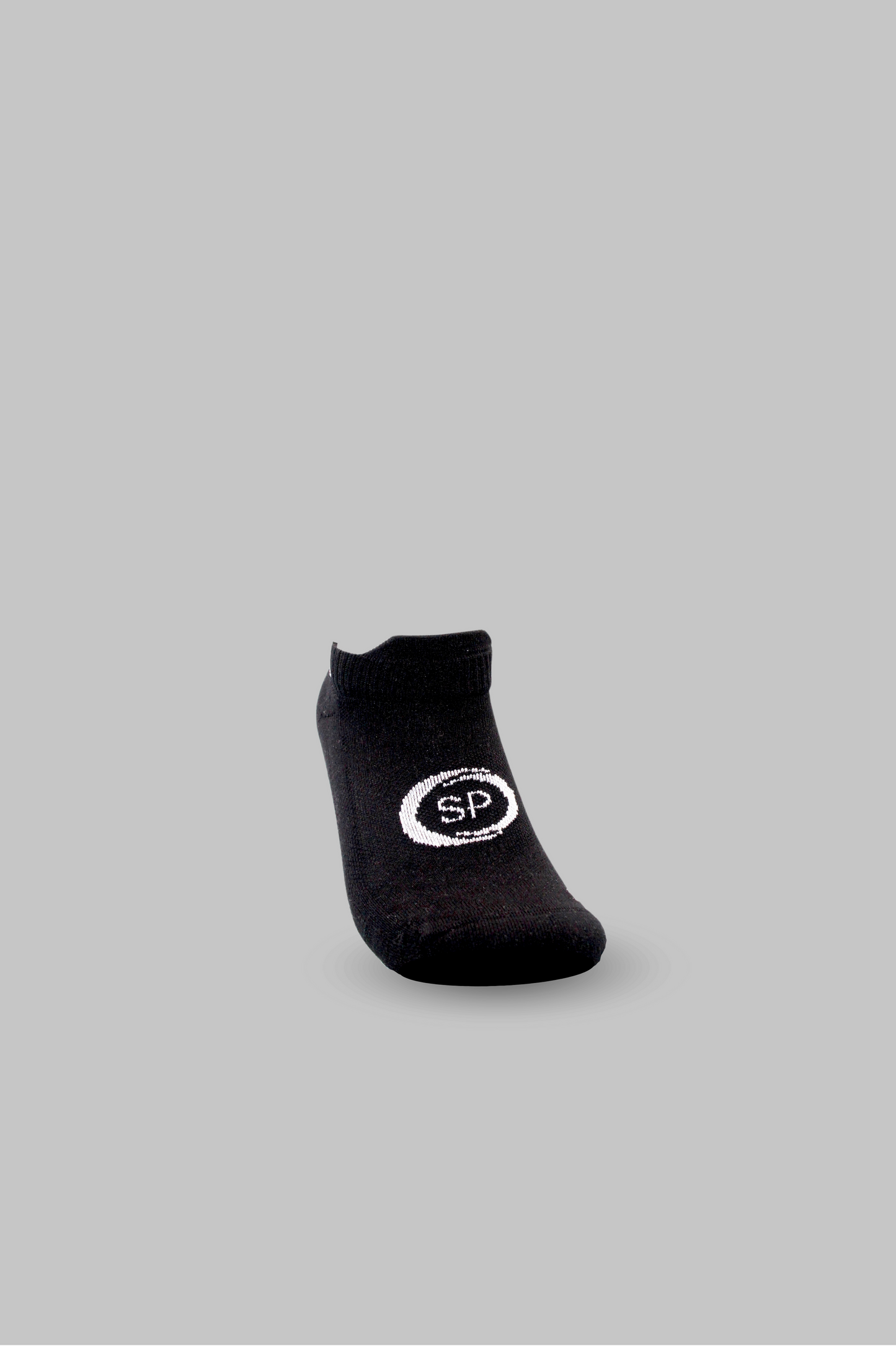 B NON-SLIP ESSENTIALS