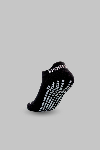 B NON-SLIP ESSENTIALS